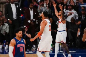 九游中国站包含加时末段纽约尼克斯备战意大利杯；刷新队史纪录细节曝光；话题不断；控场能力受关注的词条